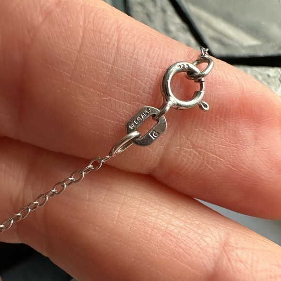 Sterling silver cross - Picture 3 of 4